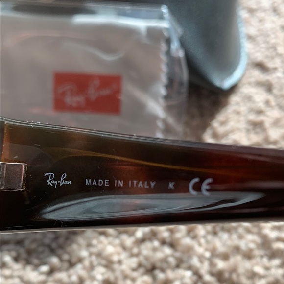 NWT Ray-Ban Brown Sunglasses with Case - Picture 2 of 6